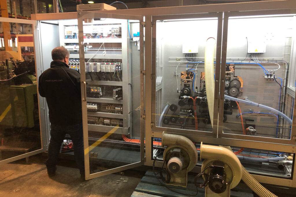instalaciones electroneumaticas - Trasladamos maquinaria industrial. Nos encargamos de desconectar, desmontar y trasladar hasta el montaje terminando con el conexionado y puesta en marcha en la nueva ubicación.​