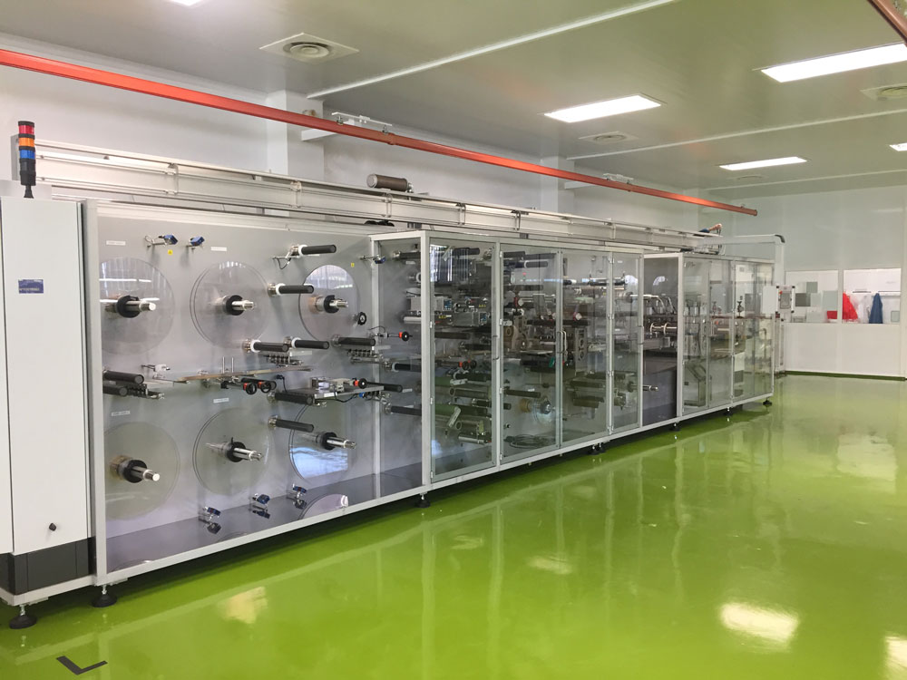 fabricacion de apositos - Cada proyecto en Montcau está personalizado según las necesidades del cliente. Su capacidad de aconsejar y ejecutar soluciones a los nuevos requerimientos del mercado, nos ha permitido trabajar en sectores de la industria como el farmacéutico, cosmético, papelero, metalúrgico y adhesivado.​